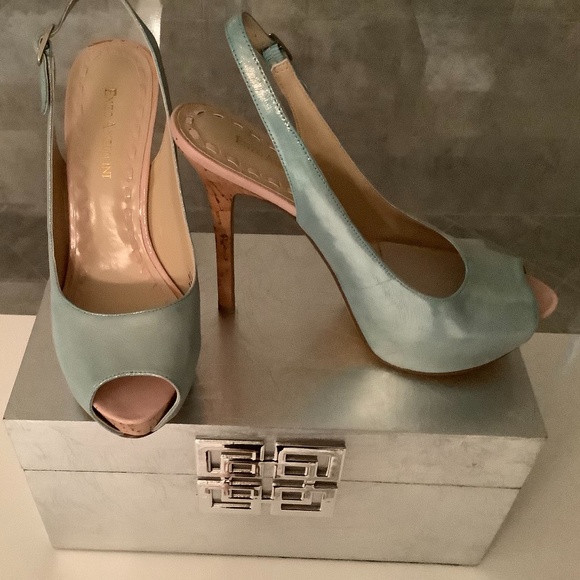 New Enzo Angiolini Irridescent Aqua Peep Toe Heels - Picture 2 of 5